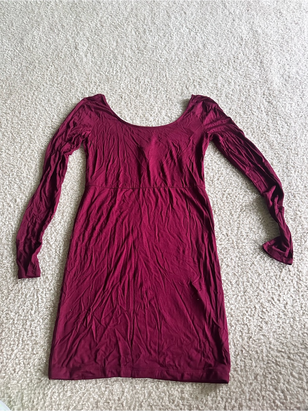 Forever 21 Long Sleeve Scoop Neck Dress in Burgundy